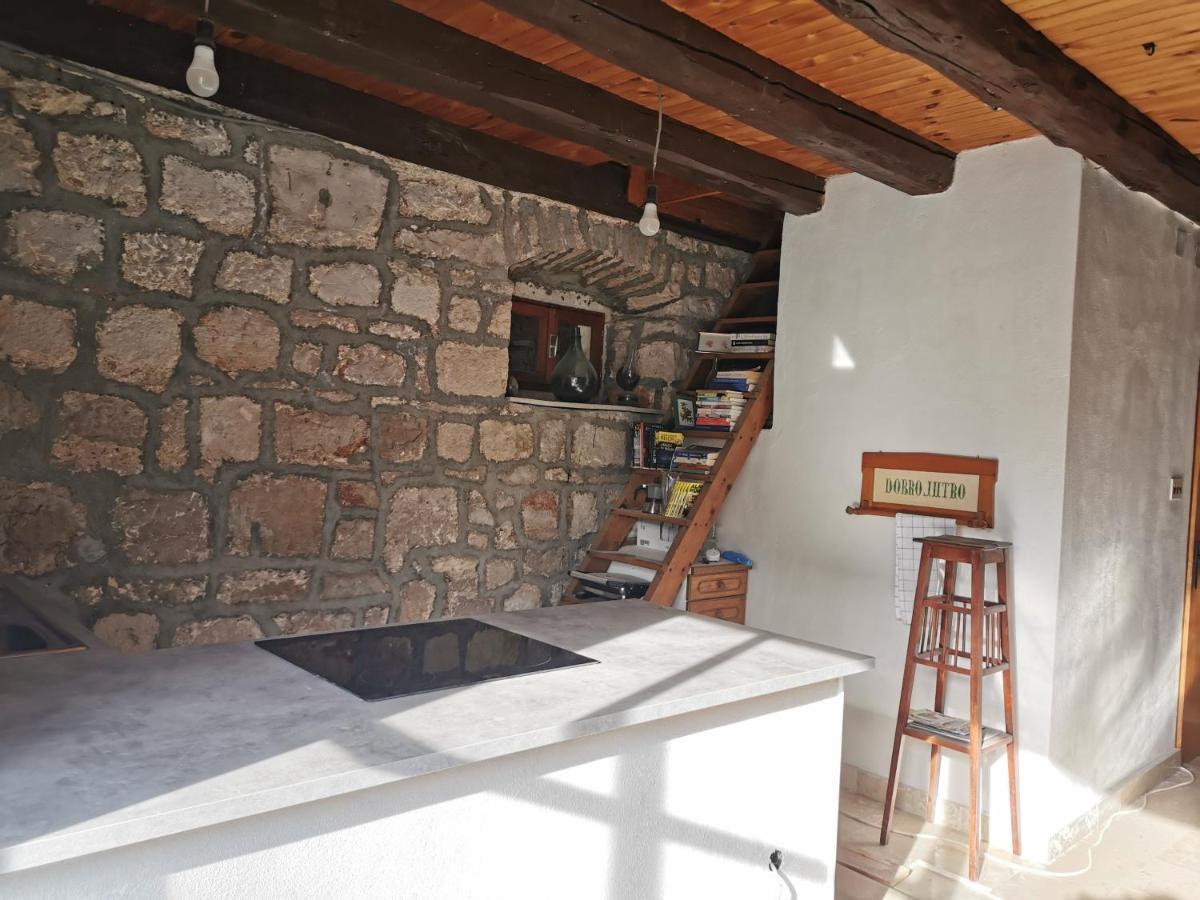 D House Authentic Zlarin House, Relaxing Courtyard And Terrace Villa Exterior foto